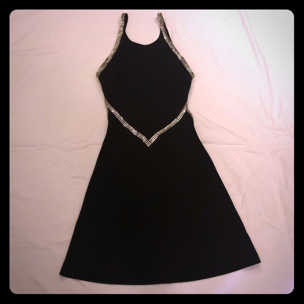 Nicole Bakti Short Black Dress
